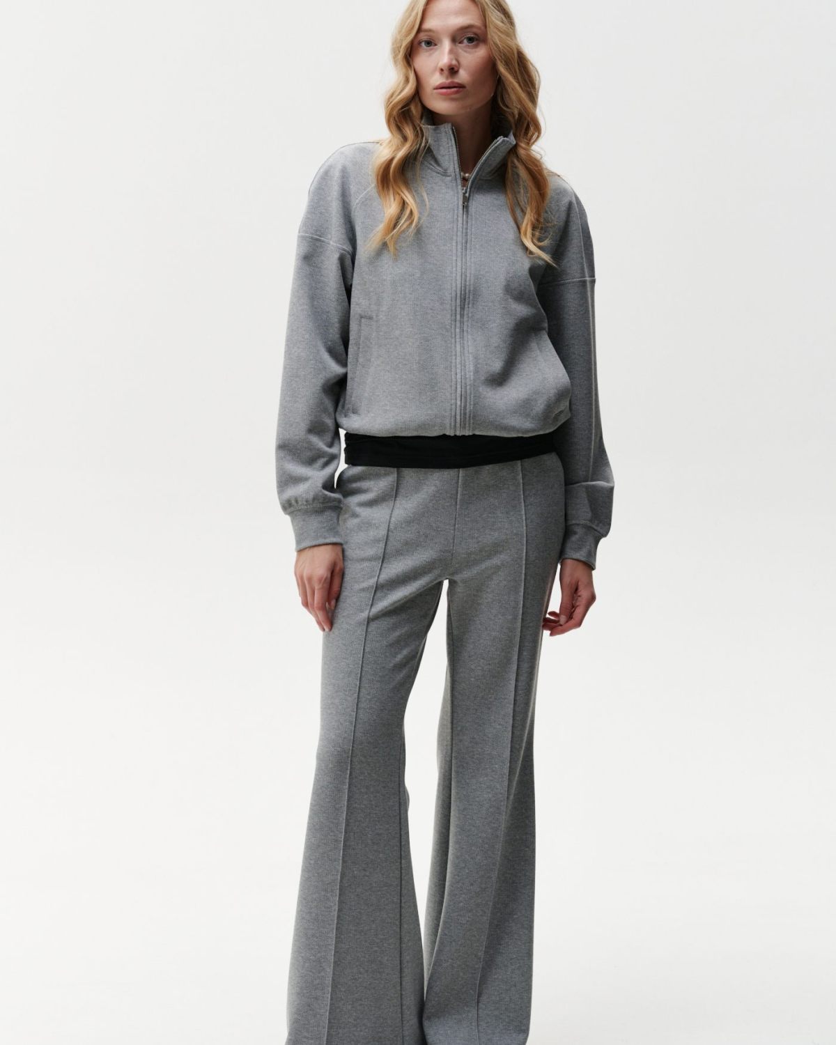 Брюки клеш со стрелками Office Core Nikasport, 2W2OC815E1-47GRY/MLG69, цвет серый меланж