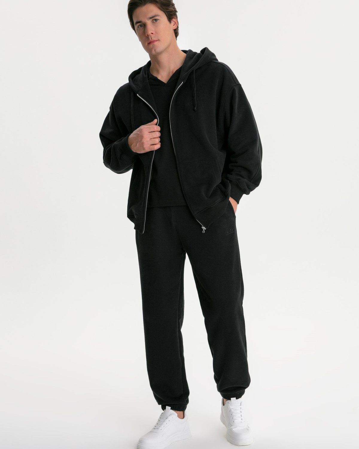 Толстовка на молнии с капюшоном CL M BLK Nikasport, 3M5CL34E1-3BLK14, цвет черный