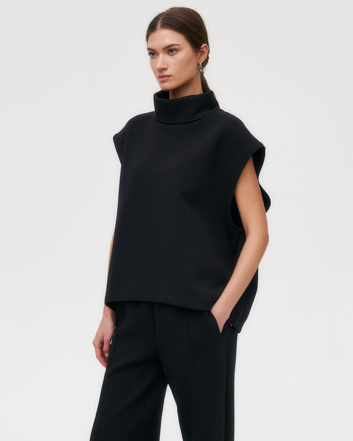 Жилет Pure Nikasport, W5CLP21-BLK, цвет черный