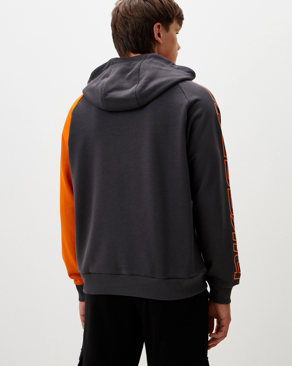 Худи с накладным карманом Beige & Grey Nikasport, BG29-M92-DRK/GRY/ORG, цвет темно-серый + оранжевый