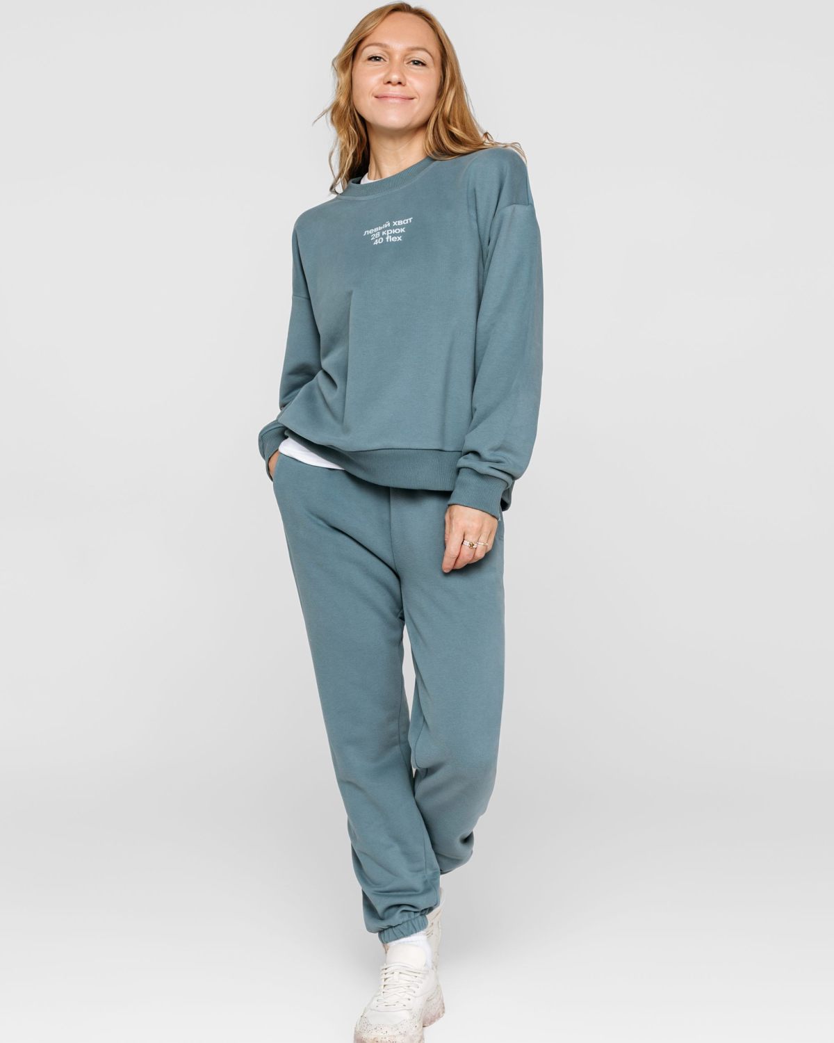 Свитшот Хоккейные мамы Nikasport, HM22-W-VNT/BLU, цвет винтажный синий