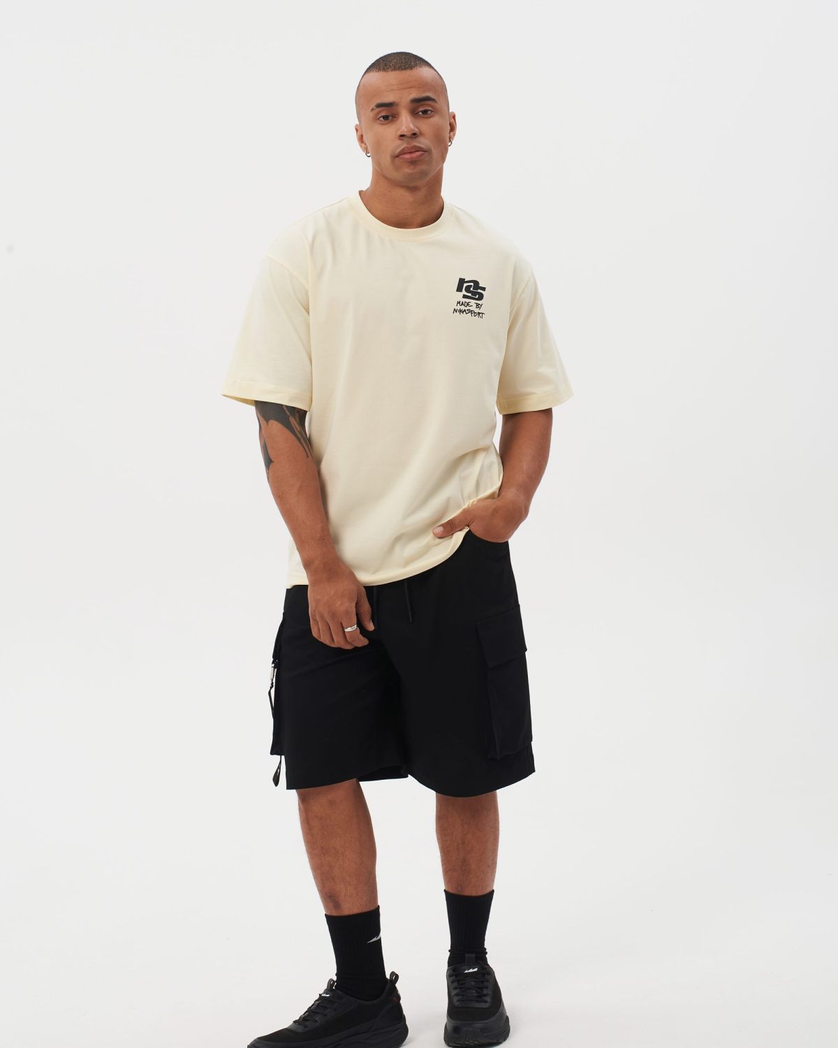 Шорты карго Oversize I’m the art Nikasport, M4ITA94-BLK, цвет черный