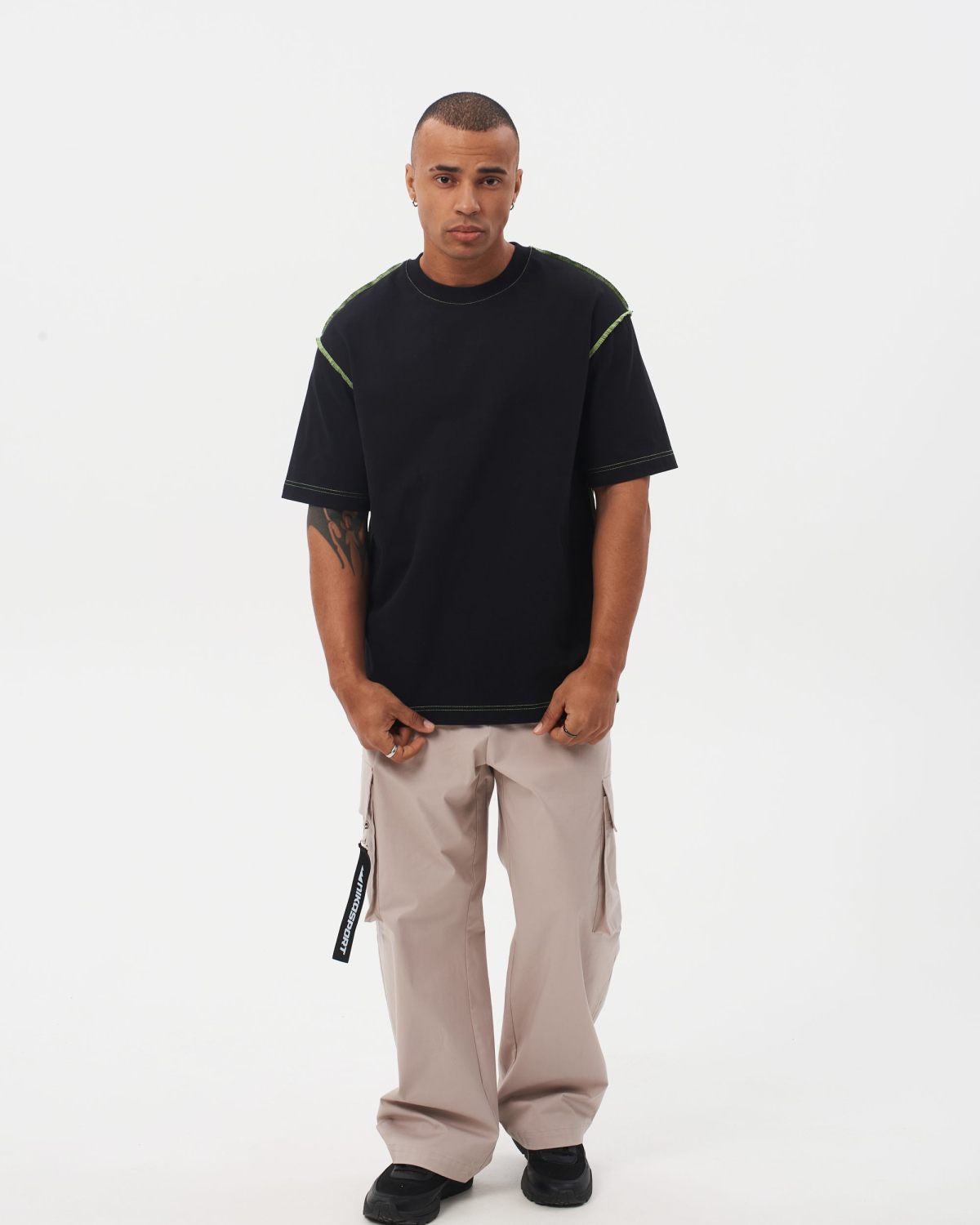 Футболка Oversize с контрастными швами  I’m the art Nikasport, U4ITA47-BLK, цвет черный