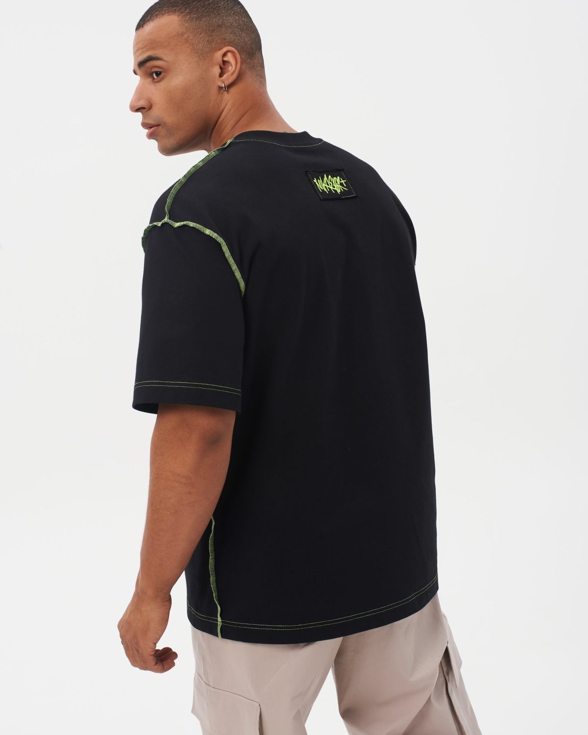 Футболка Oversize с контрастными швами  I’m the art Nikasport, U4ITA47-BLK, цвет черный