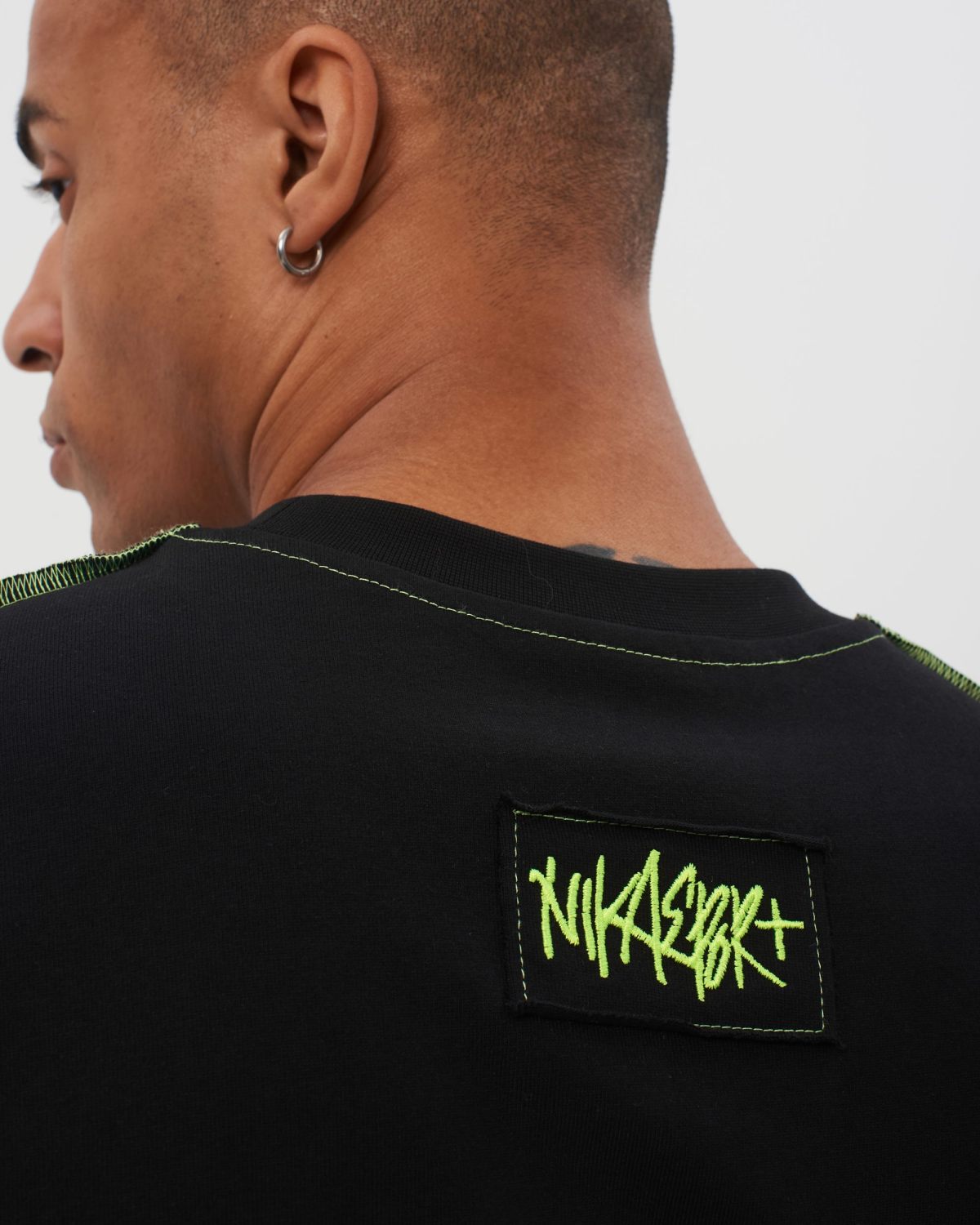 Футболка Oversize с контрастными швами  I’m the art Nikasport, U4ITA47-BLK, цвет черный